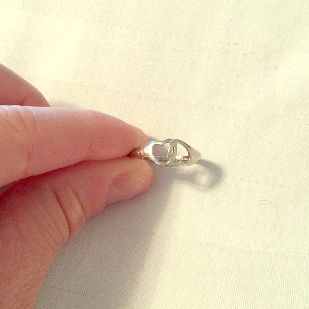 Size 6 intertwining heart ring sterling silver